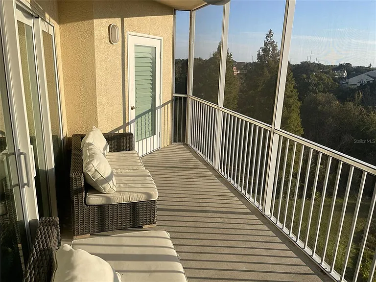 960 Starkey Rd #8402 — Photo 24