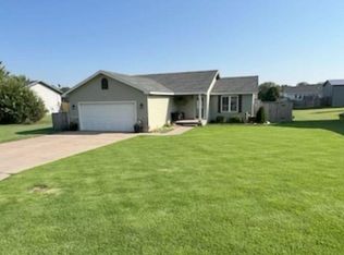 1813 Tomahawk Rd, Dodge City, KS 67801