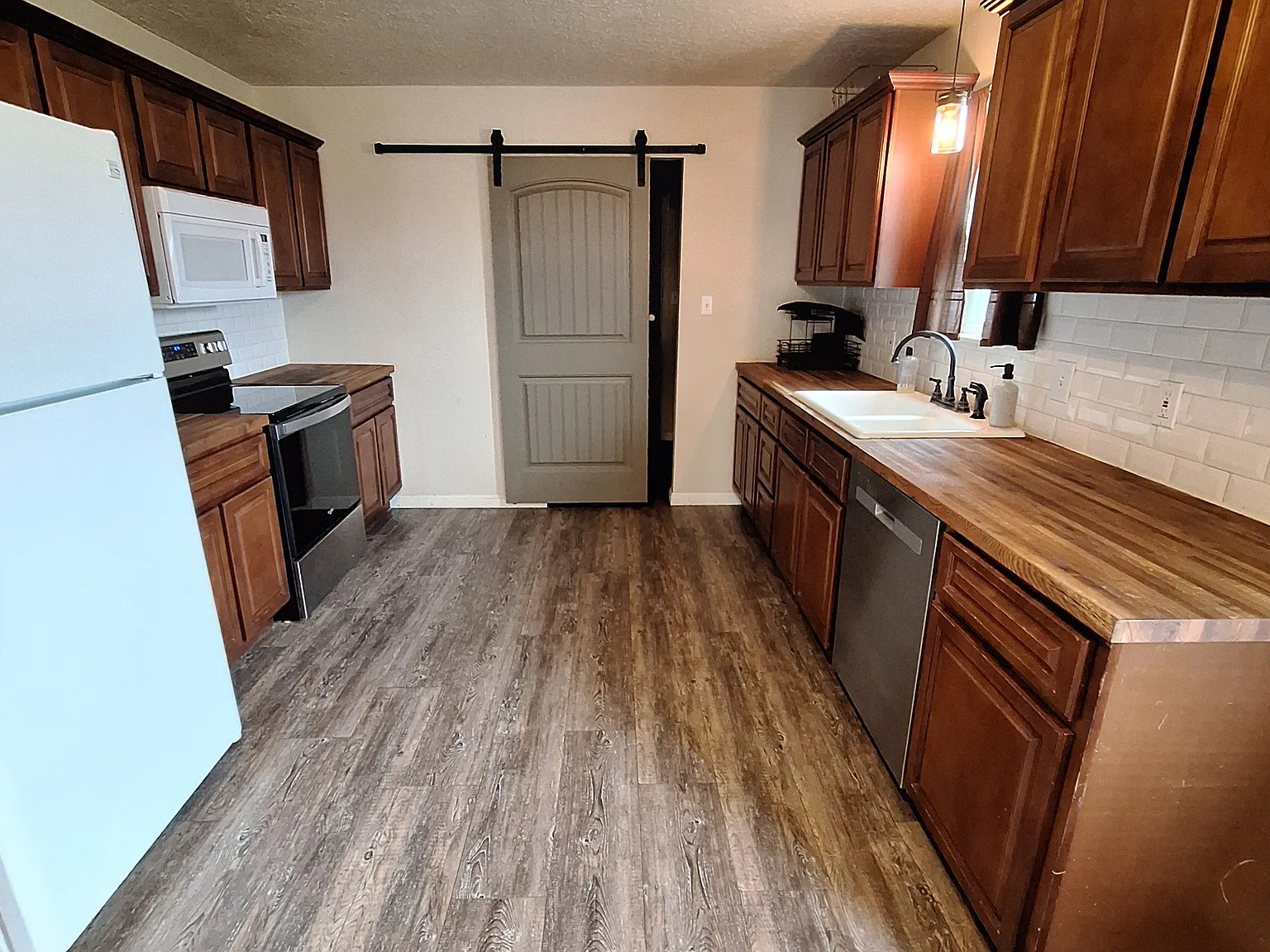 9640 County Road 1550 — Photo 3