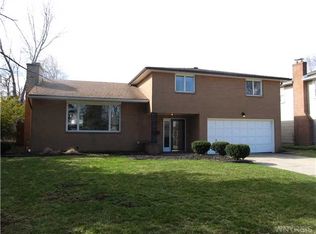 69 Hardt Ln, Amherst, NY 14226