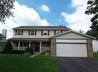 566 Ryan Way, Crystal Lake, IL 60012