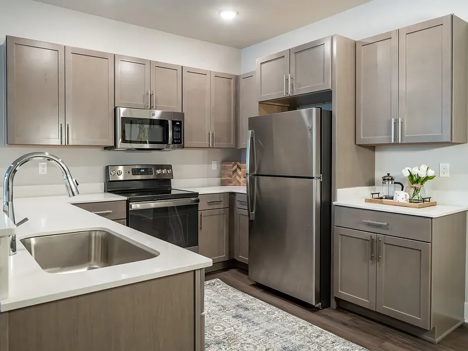 Barrington Square Luxury Apartments