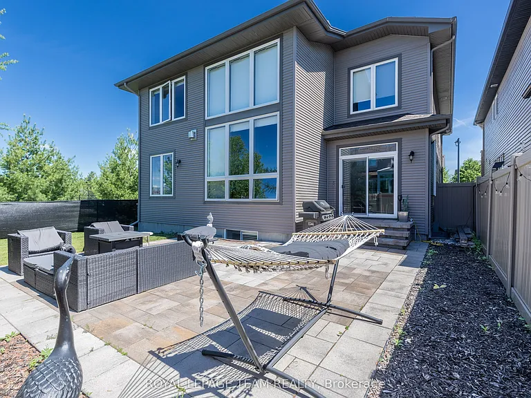 512 Breccia Hts — Photo 47