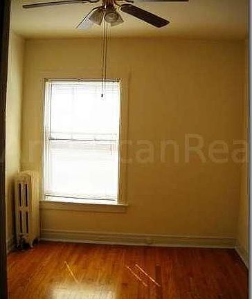 2nd image of 1433 W Lunt Ave APT 3S