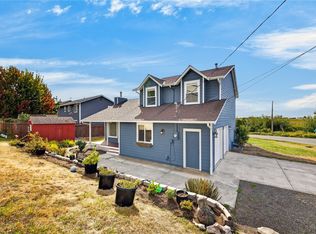 1099 Koenig Ln, Coupeville, WA 98239