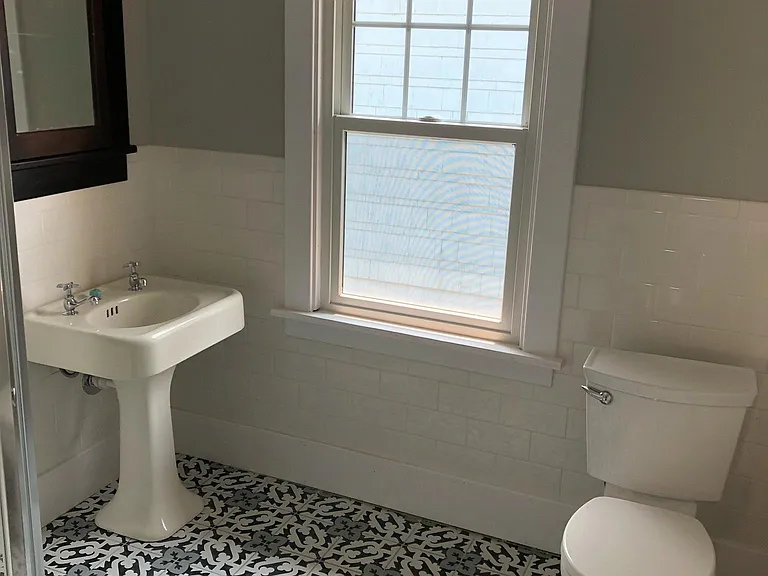 96 Virgil Ave #2 — Photo 31