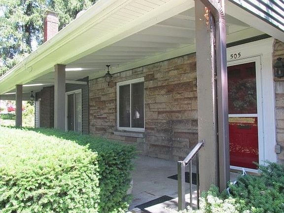 2nd image of 505 N Maple Ave