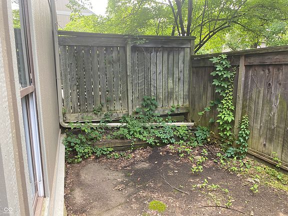 3rd image of 4231 Woodsage Trce #1