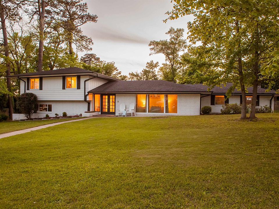 1st image of 1016 Oaklawn Dr