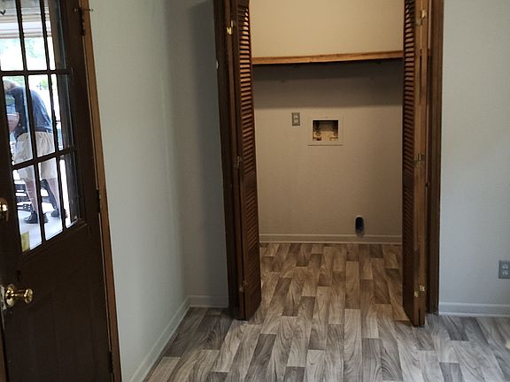 5th image of 1850 Brandy Dr SE