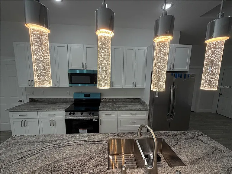 358 Albatross Rd — Photo 17