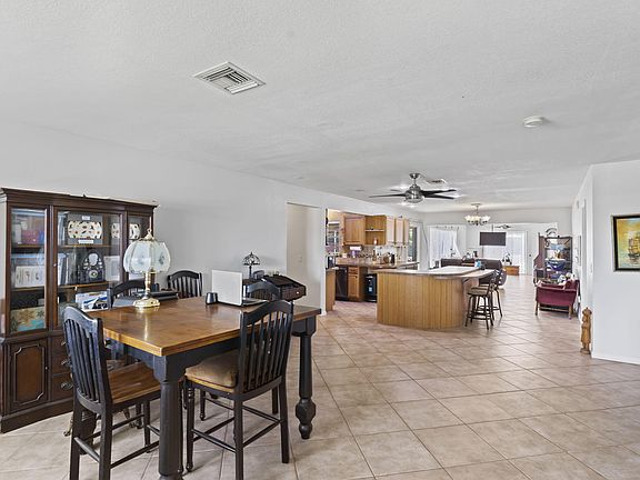 3rd image of 244 SE Thornhill Drive