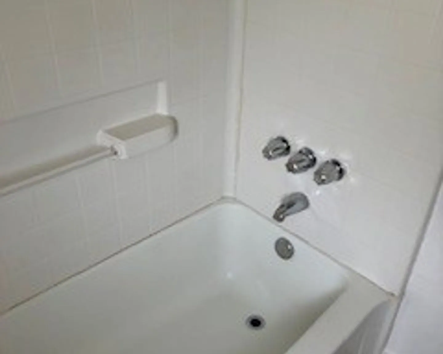 Jack Hall Kona Memorial Housing — Photo 4