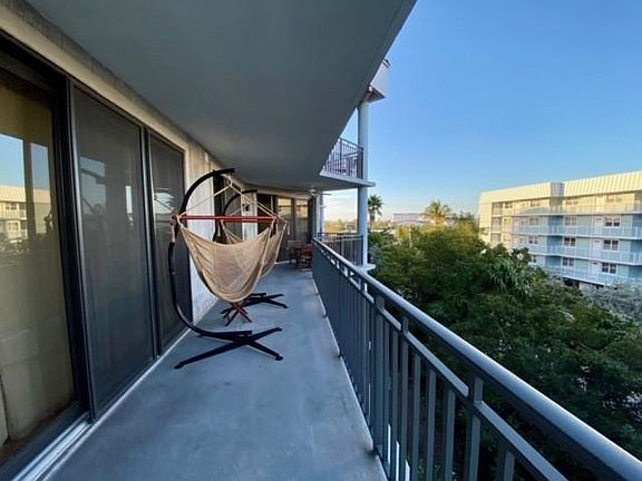 3rd image of 1800 Atlantic Blvd APT C325