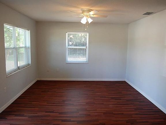3rd image of 1048 Hiawatha Ave