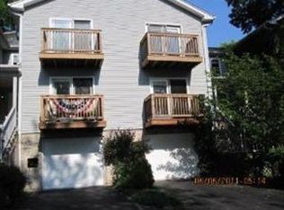 103 N Bennett St, Geneva, IL 60134