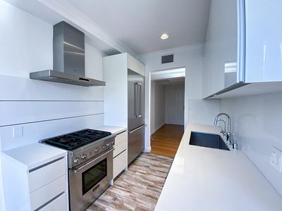 944 9th St APT 4, Santa Monica, CA, 90403