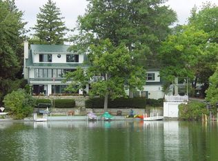 W5335 Lauderdale Dr, Elkhorn, WI