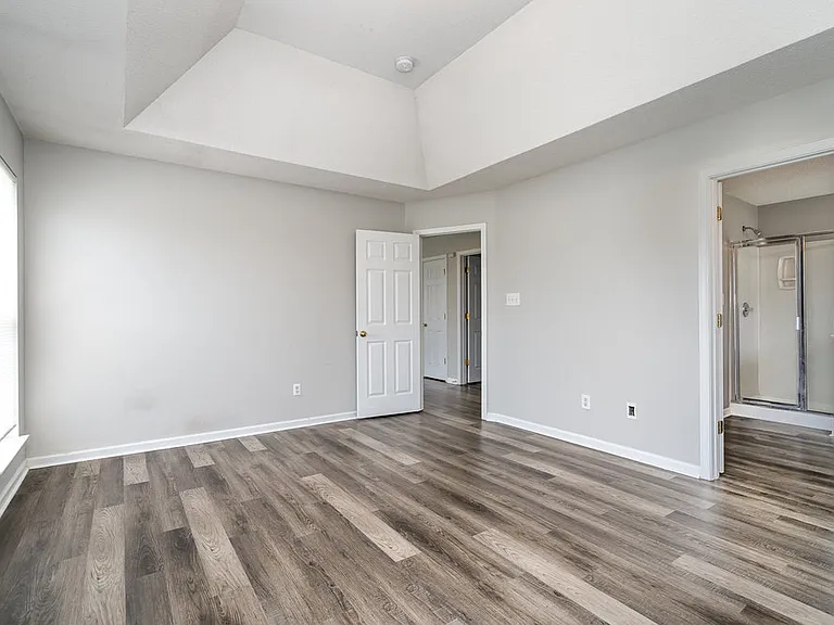 6656 Blythedale Dr — Photo 5