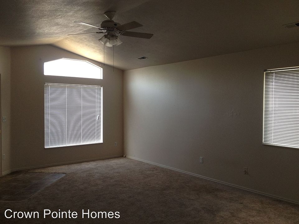 2nd image of 5136 W Crownpointe Dr