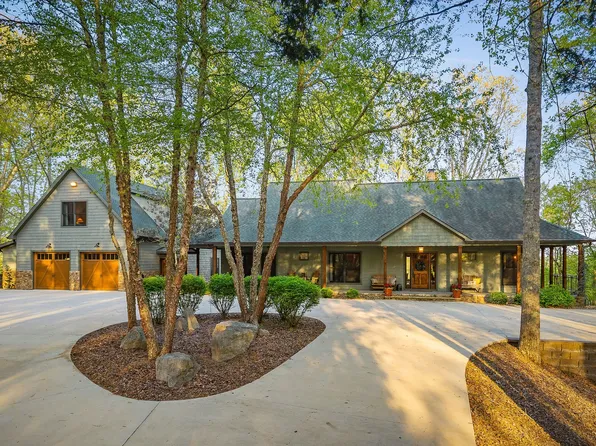 685 Young Green Rd, Smithville, TN 37166