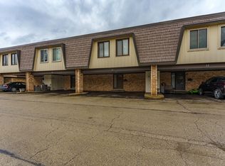 11 Cour Caravelle #11, Palos Hills, IL