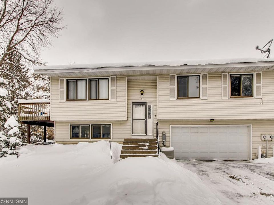 1st image of 515 Clover Leaf Pkwy NE