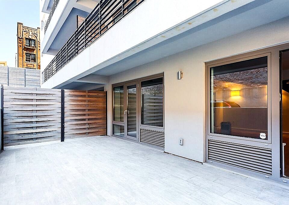 1st image of 512 Sterling Pl