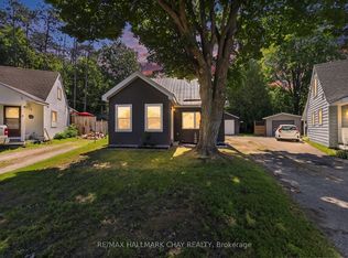 7 Victory Cres, Penetanguishene, ON L9M1B6