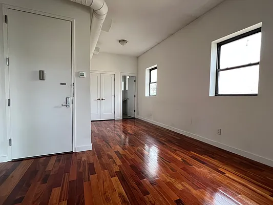 Rented by Compass | media 2