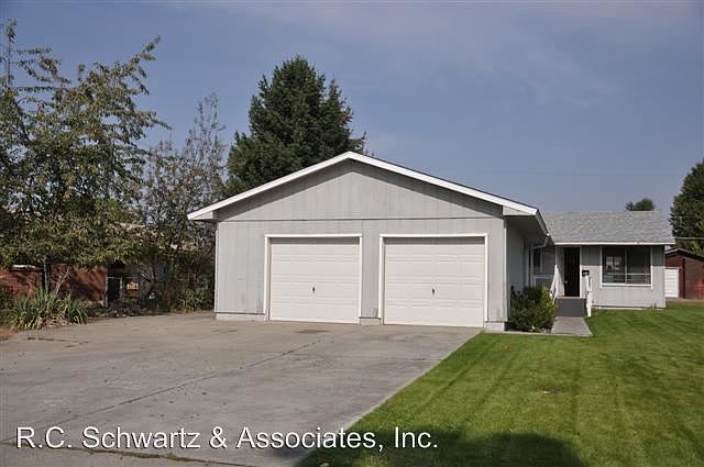 1st image of 2909 E Rockwell Ave