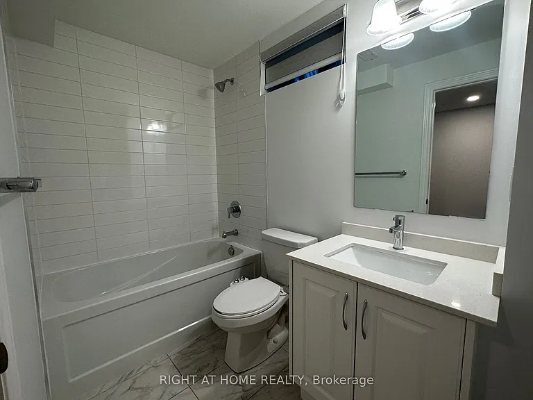 481 Bergamot Ave — Photo 5