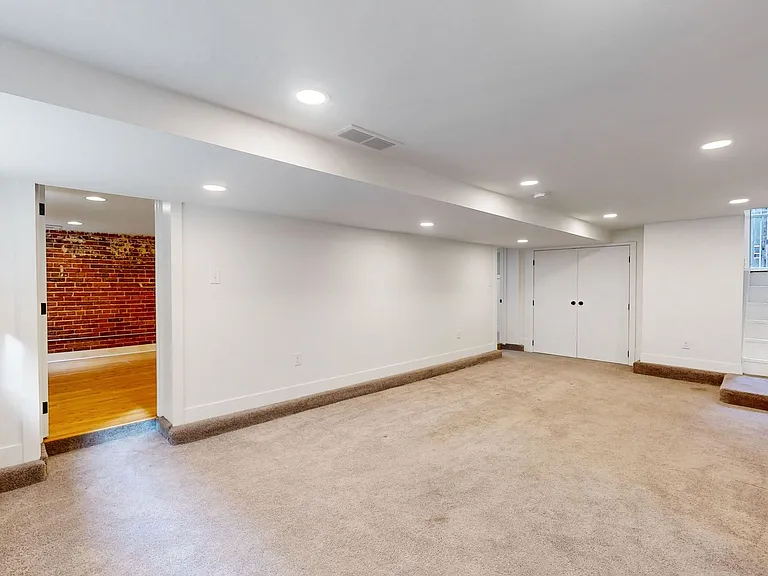 712 Harrison St — Photo 18