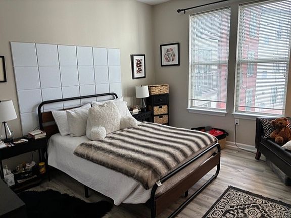 5th image of 1000 Providence Pl APT 322