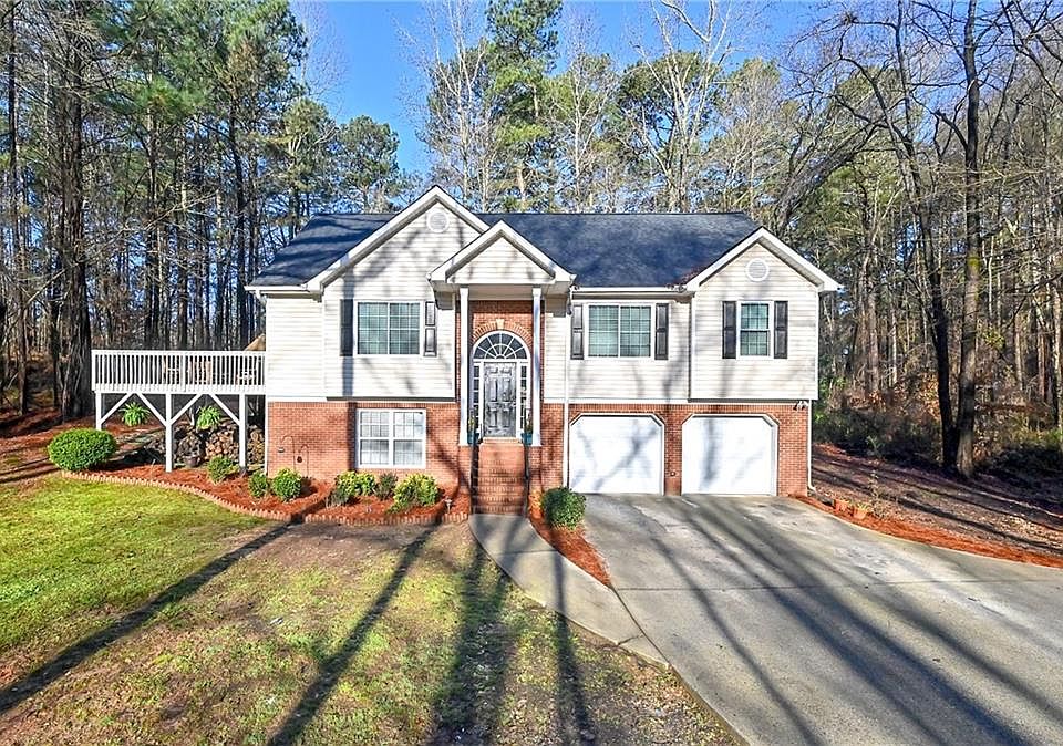 1st image of 668 Swans Landing Dr
