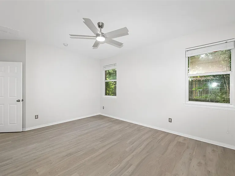 5712 Eureka Bnd — Photo 18