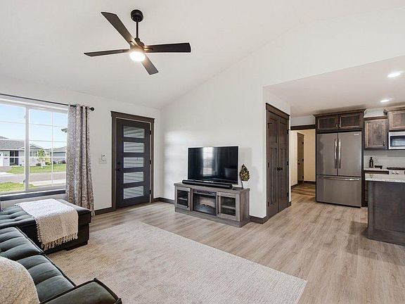 4th image of 1283 Carli Ct