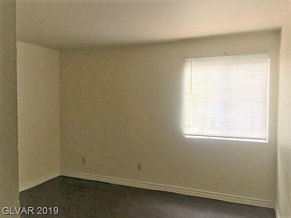 4th image of 4430 Sandy River Dr Unit 25