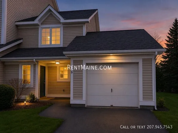 307 Garland St APT 5, Bangor, ME 04401