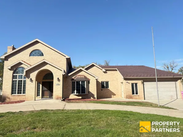 518 W 2nd St, Wakefield, NE 68784