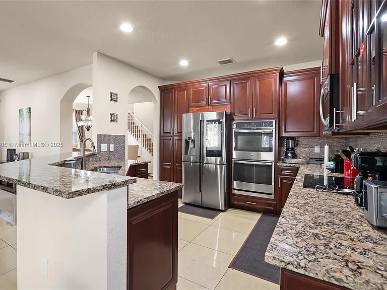 8825 NW 100th Pl — Photo 12