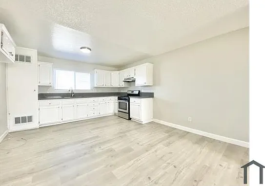 316 W 108th St #3 — Photo 3