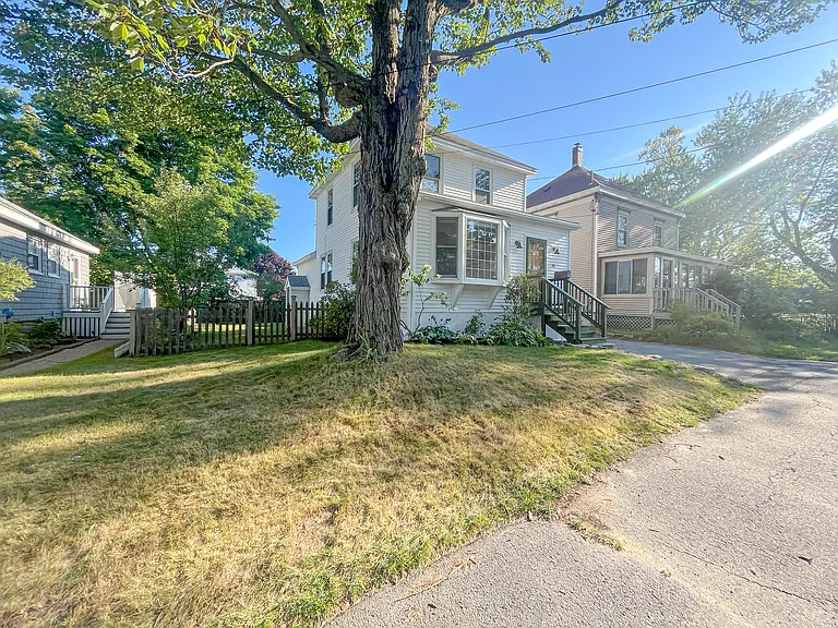 22 Crescent Ave — Photo 87