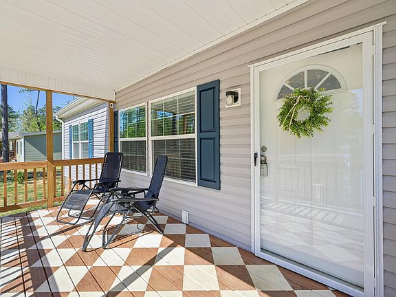 5th image of 6641 Woodlawn Dr