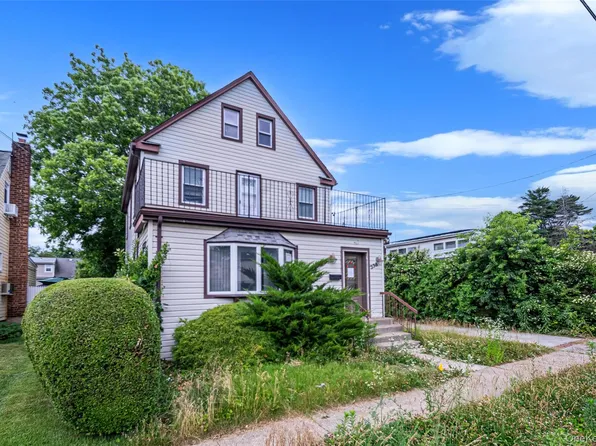338 California Avenue, Uniondale, NY 11553
