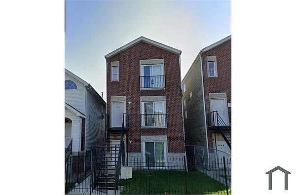 Building Photo - 1255 S Kolin Ave #2