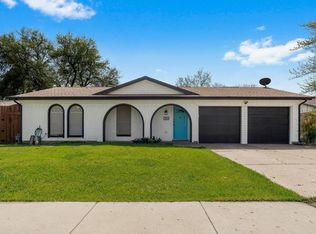 1926 Guinevere St, Arlington, TX 76014