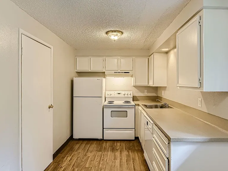 691 Molalla Ave #7 — Photo 18