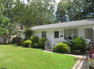 11 Franklin Dr, Somers Point, NJ