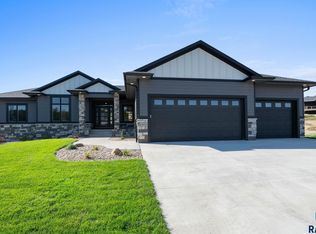 1101 N Scots Pine Dr, Sioux Falls, SD 57110